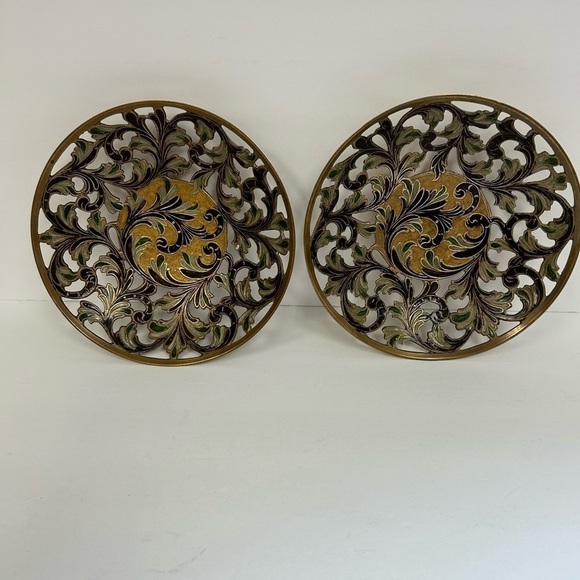 Brass, openwork cutout bowls with enamel color design /STUNNING/ set of 2 - Picture 2 of 10